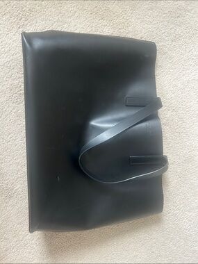 Everlane Black Leather Tote Bag - Minimal Men’s/Women’s Everyday Carry